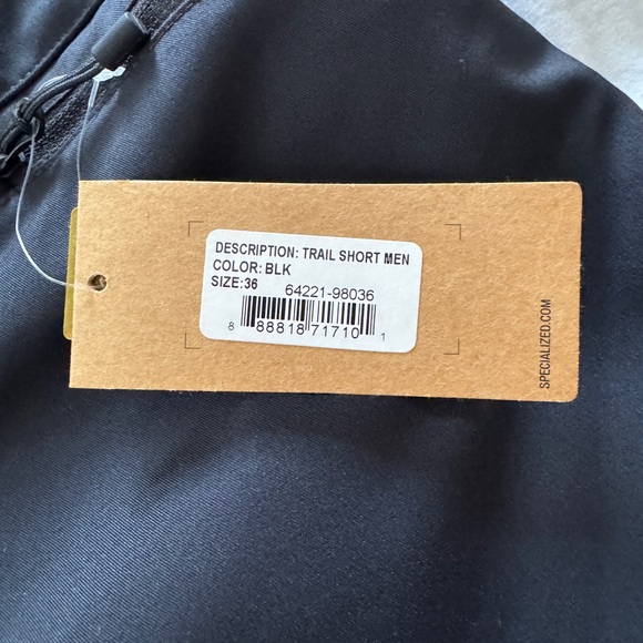 Specialized trail shorts for men. Size 36 - Picture 4 of 4